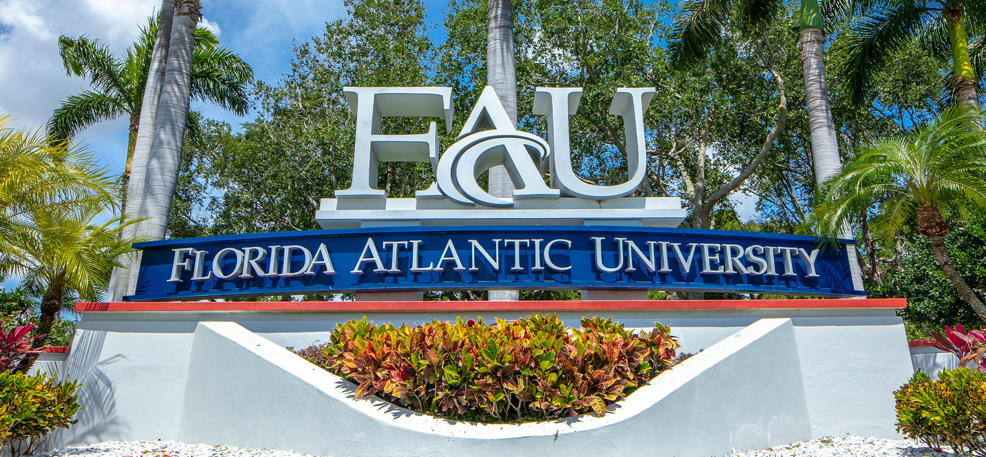 FAU Boca Raton Entrance Signage